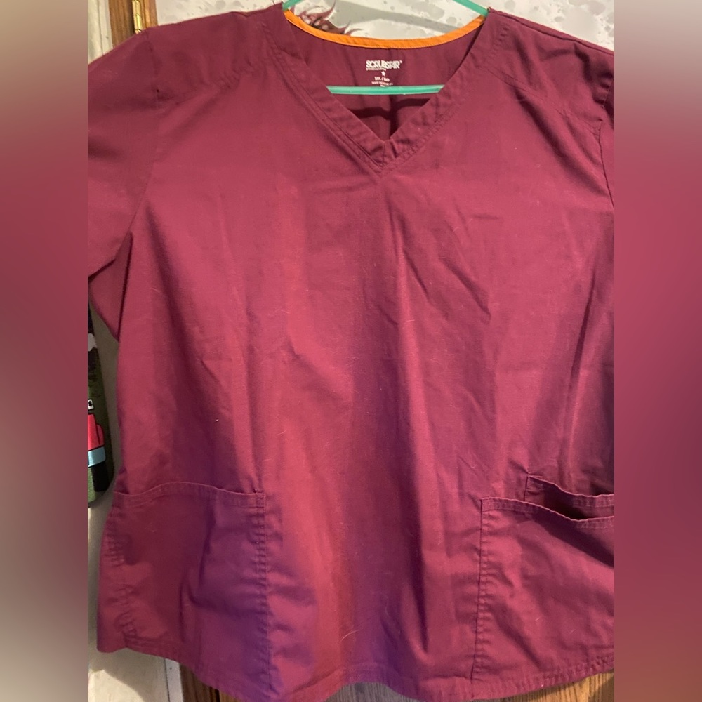 Scrubstar scrub set 2xl top of bottoms maroon